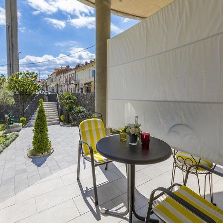 Apartments Rabbit Crikvenica Eksteriør billede