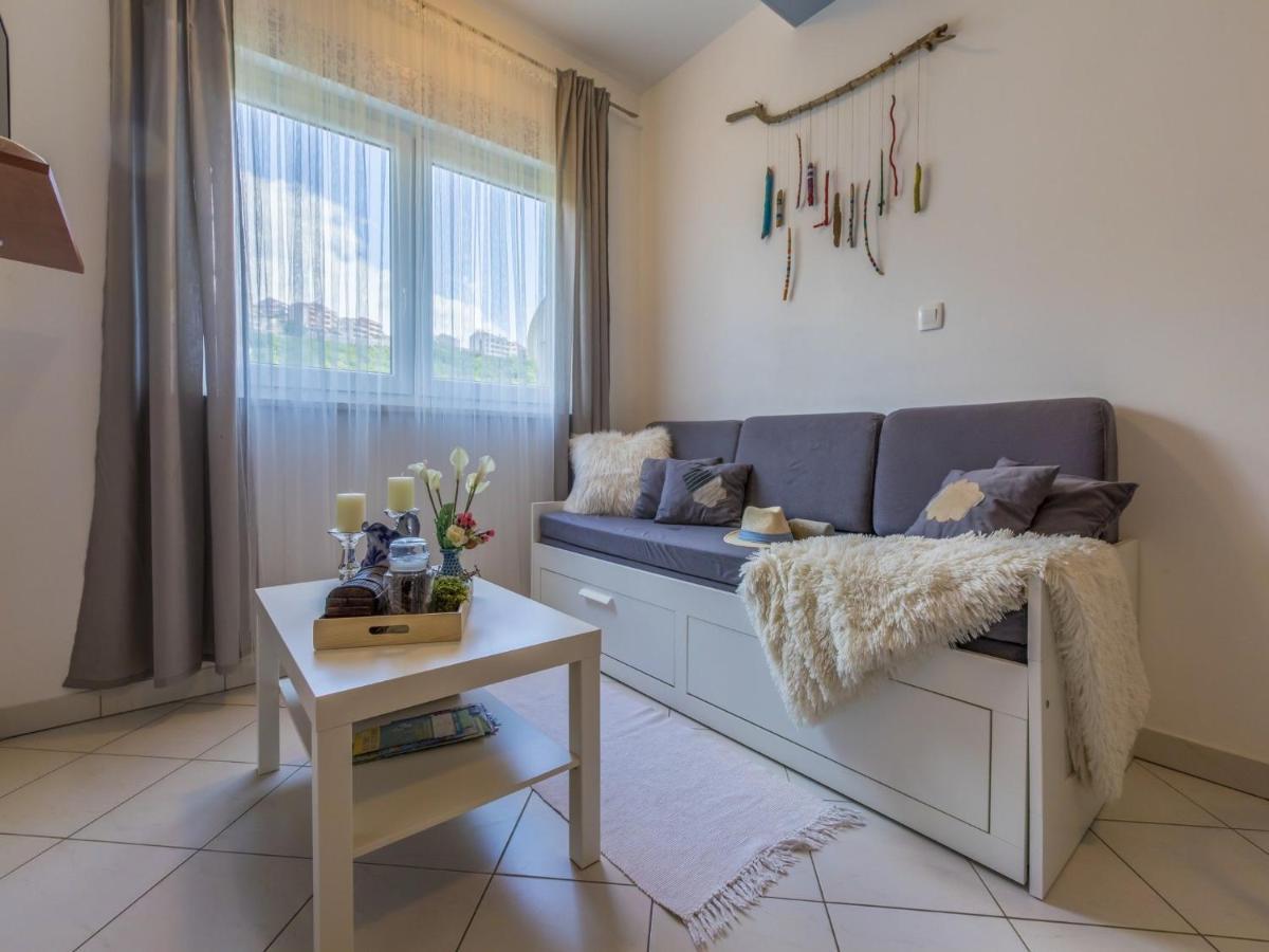 Apartments Rabbit Crikvenica Eksteriør billede